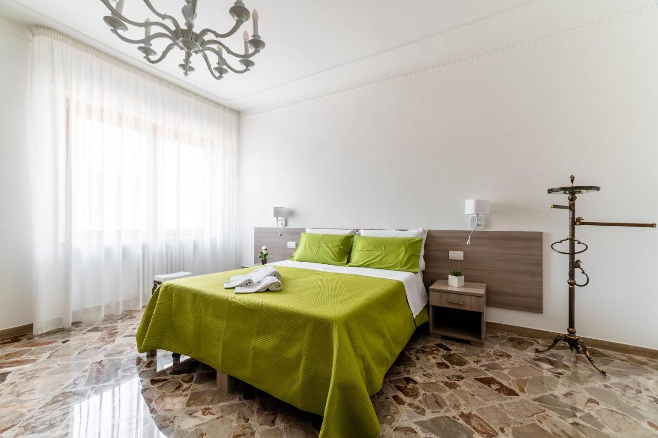 Le Calette Rooms - Puglia Mia Apartments Монополи Экстерьер фото