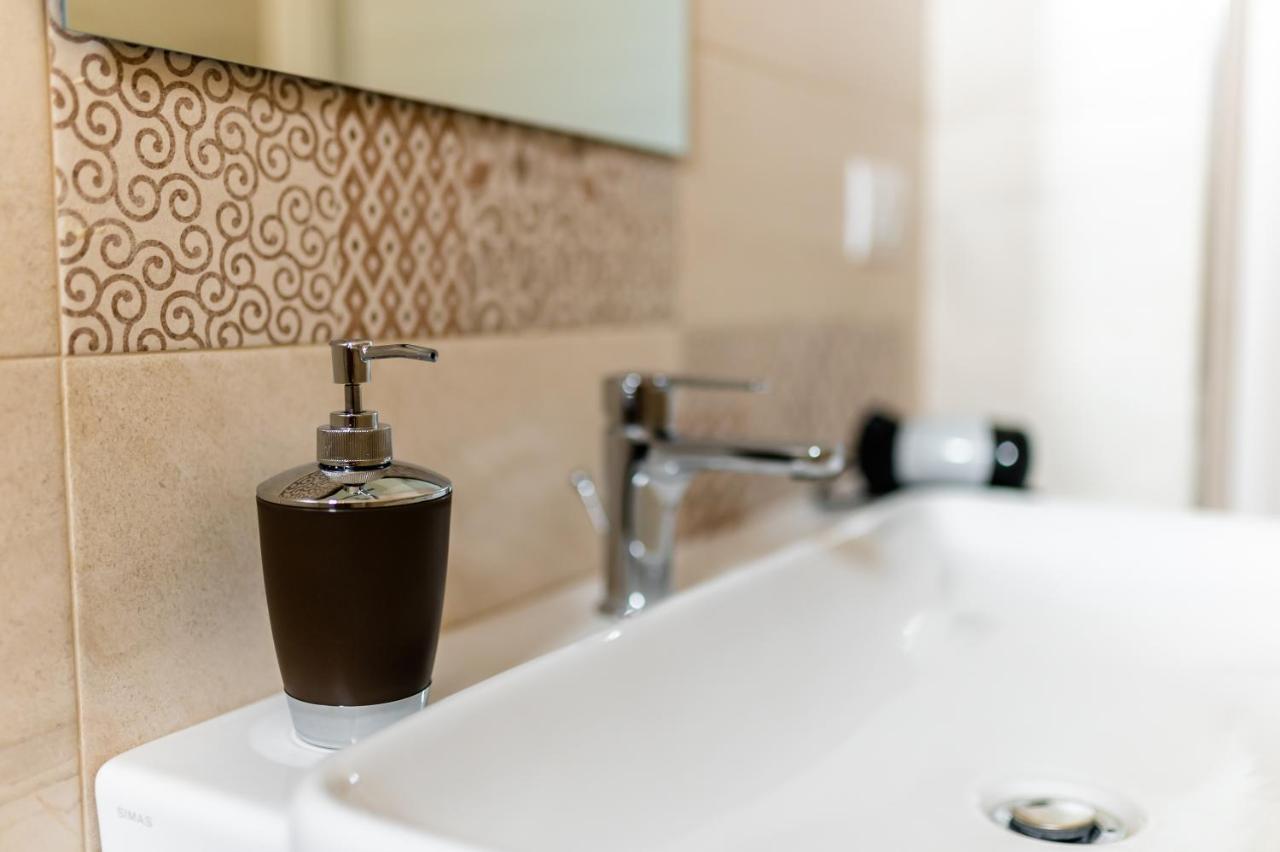 Le Calette Rooms - Puglia Mia Apartments Монополи Экстерьер фото