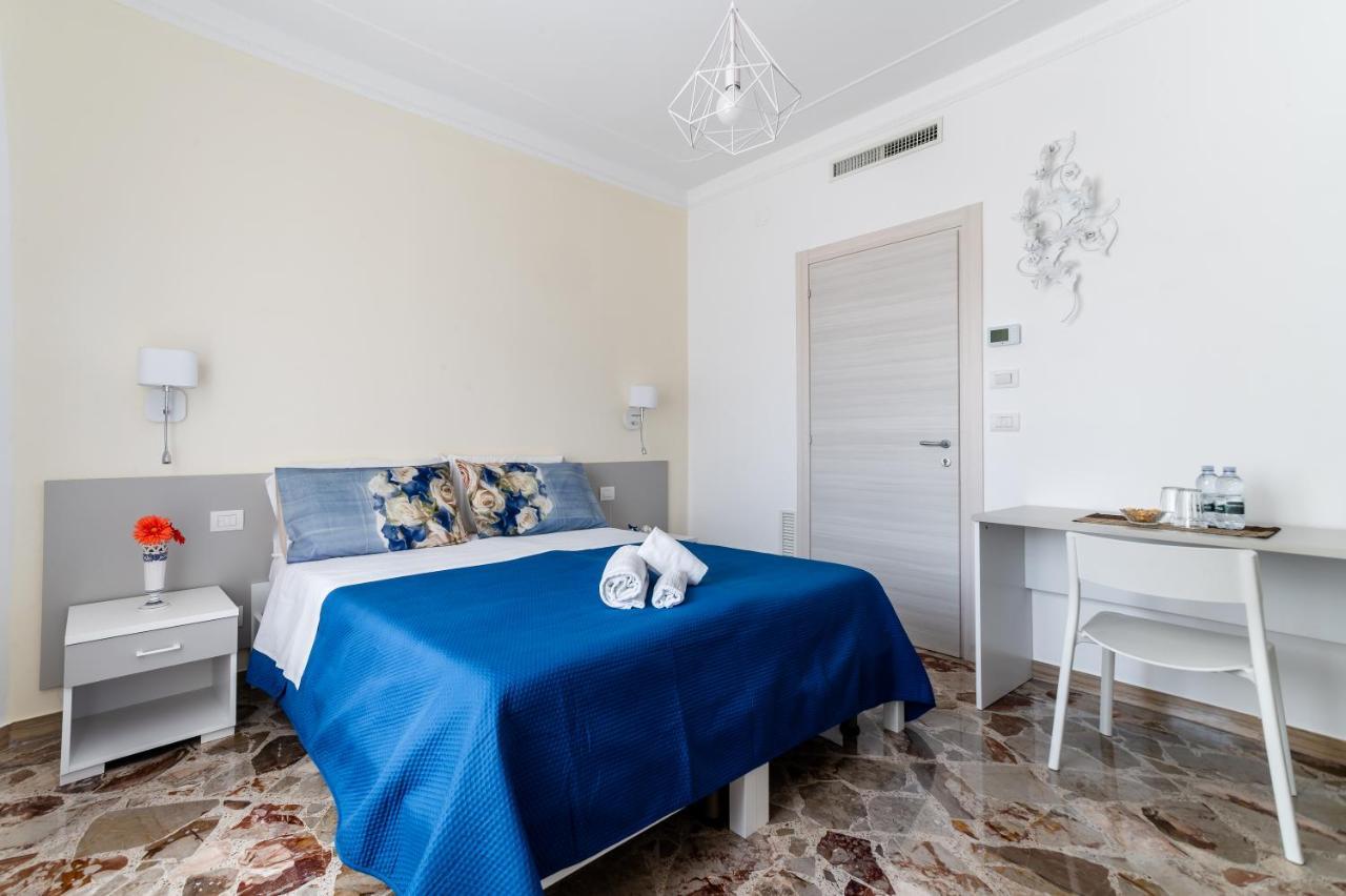 Le Calette Rooms - Puglia Mia Apartments Монополи Экстерьер фото